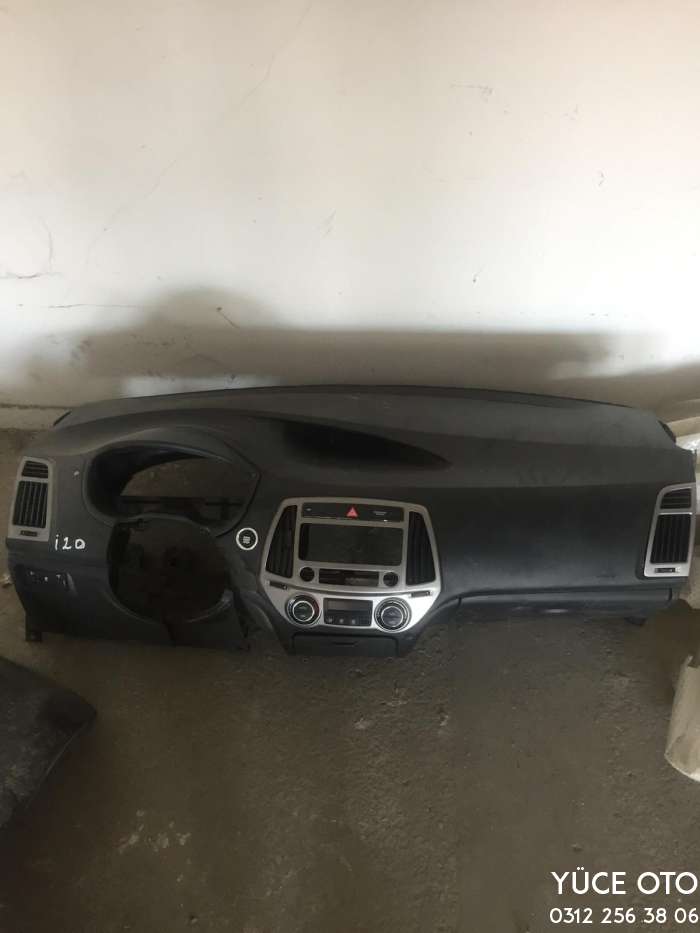 2013 Hyundai i20 Çıkma Komple Göğüs